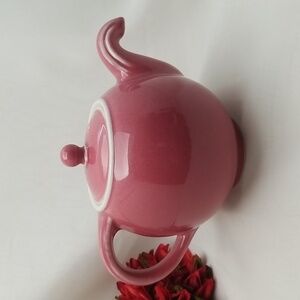 Hall Globe No-Drip Rose Teapot